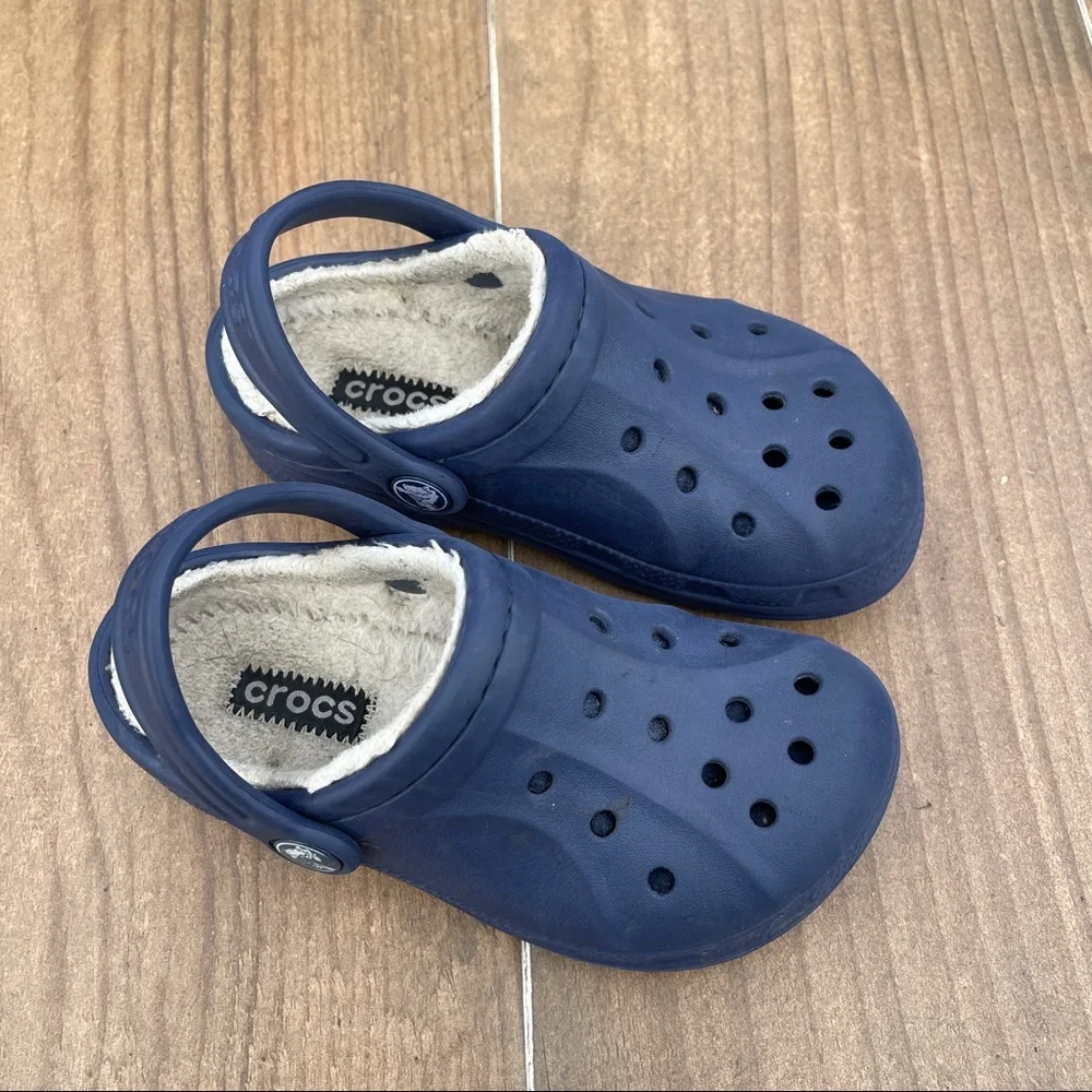 Crocs Navy Blue lined Clogs Size C10-11
